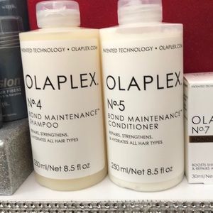 - - Olaplex Shampoo and conditioner set